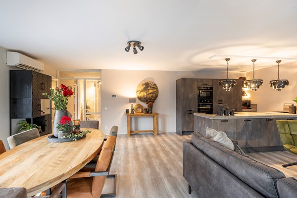 Medium property photo - Nieuwstraat 402, 3201 EG Spijkenisse